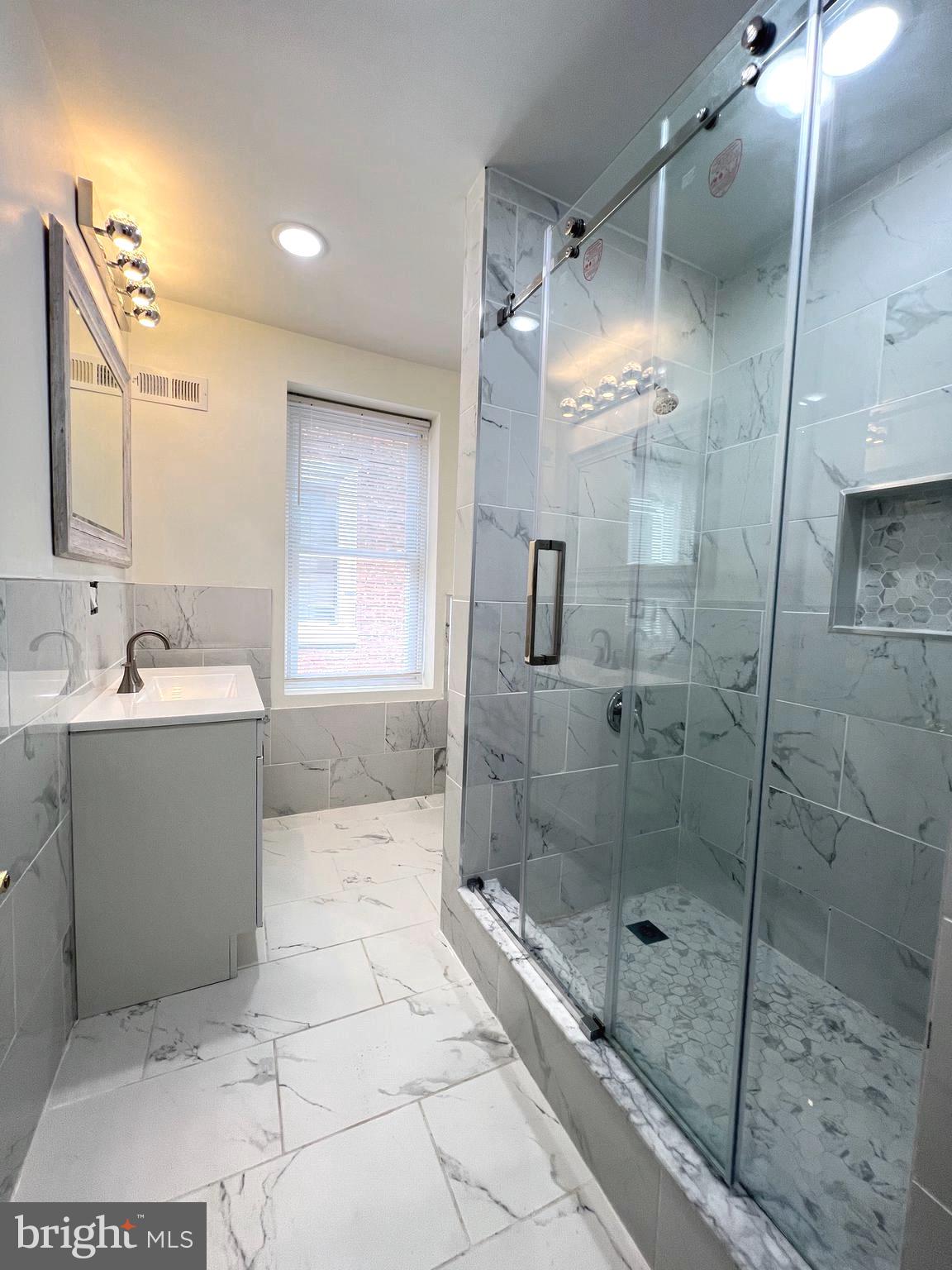 COBBS CREEK - Residential