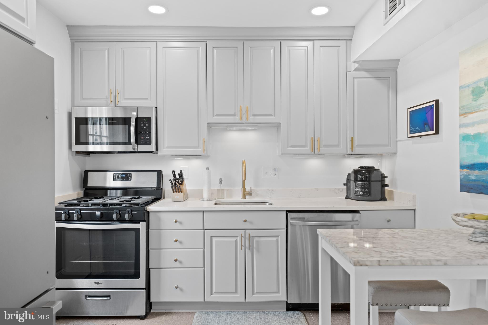 GREENWAY DOWNS - Residential