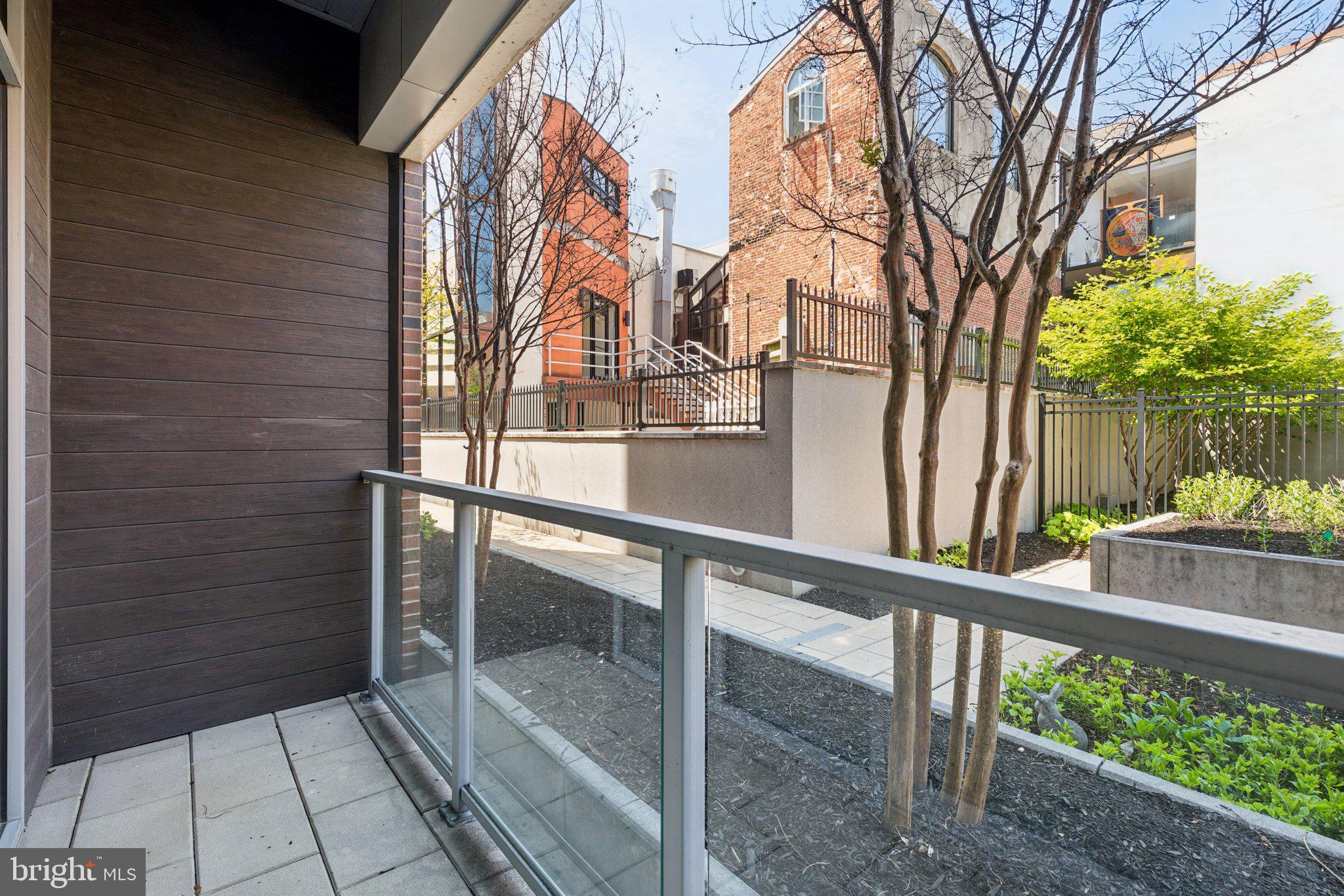 SOCIETY HILL - Residential