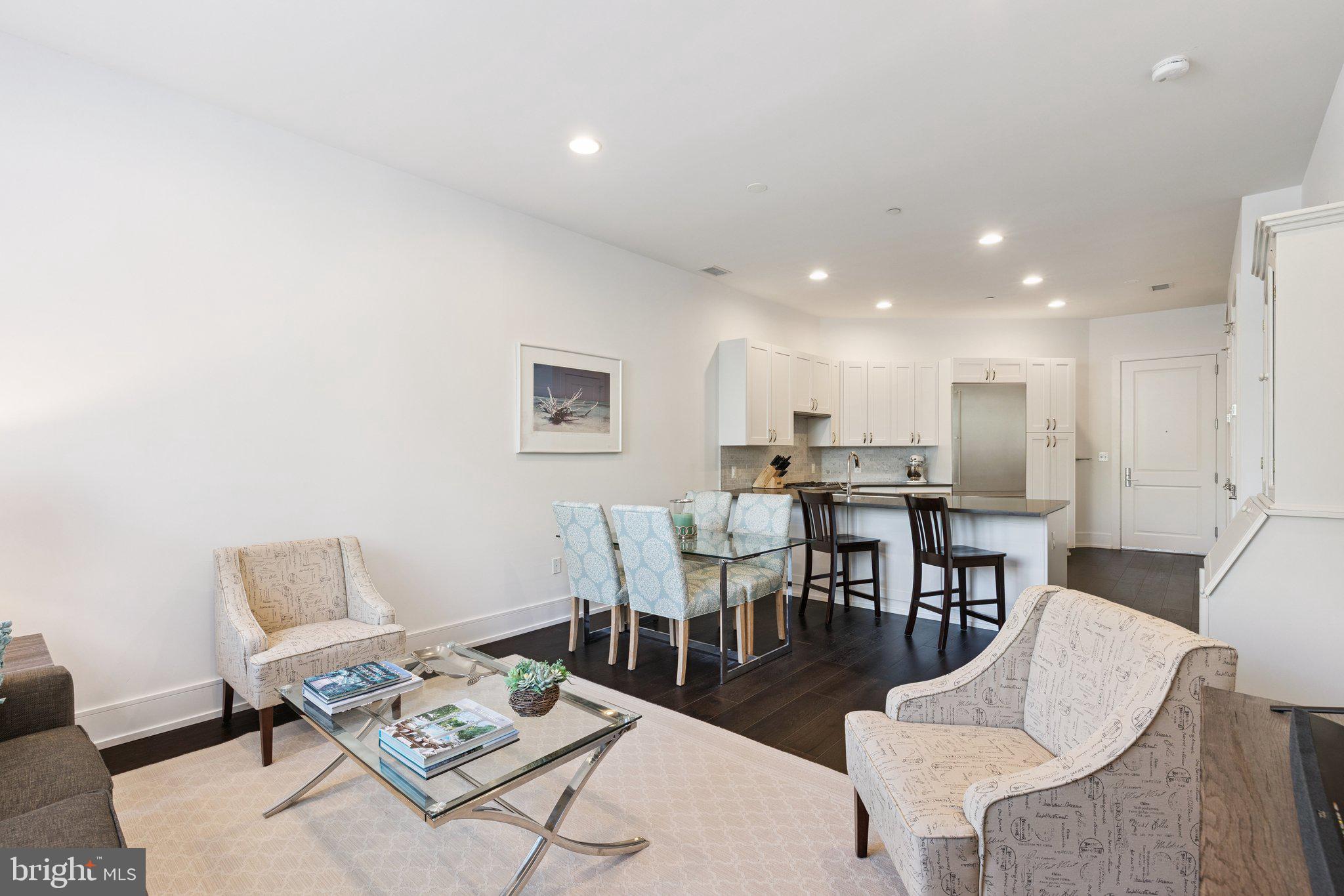 SOCIETY HILL - Residential