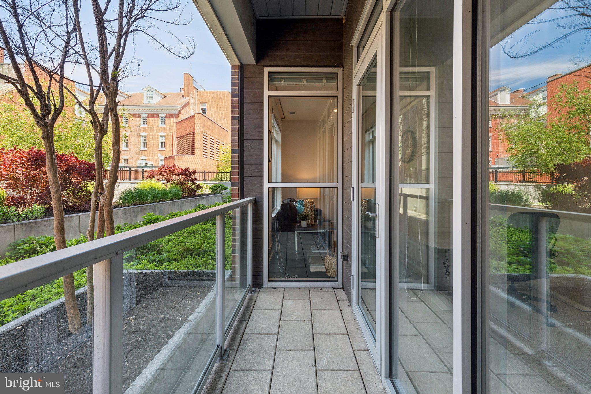 SOCIETY HILL - Residential