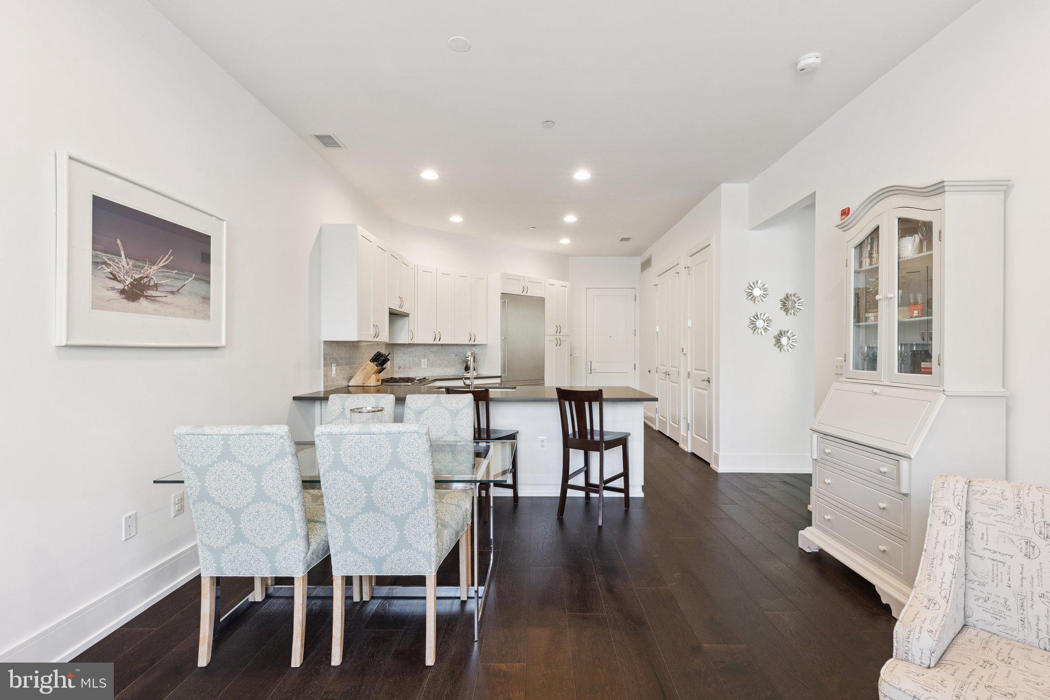 SOCIETY HILL - Residential