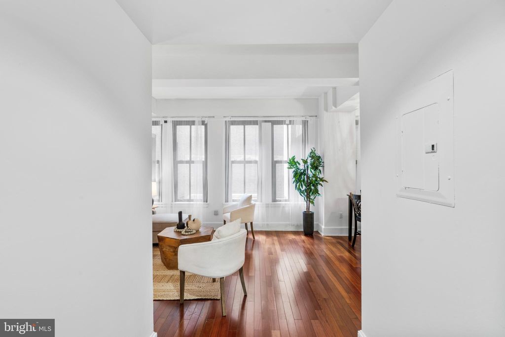 Photo of 1500 Chestnut Street #7I, PHILADELPHIA, PA 19102 (MLS # PAPH2565462)