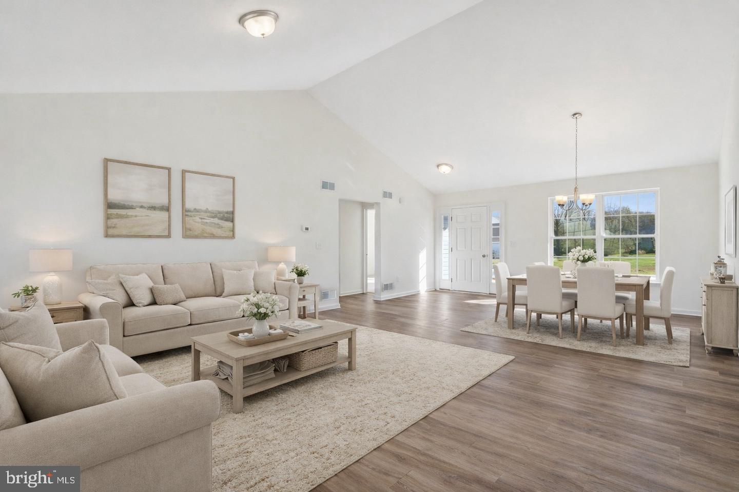 EAGLE ROCK - Residential