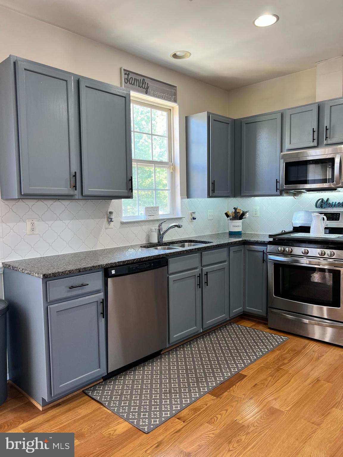 SAYBROOKE - Residential