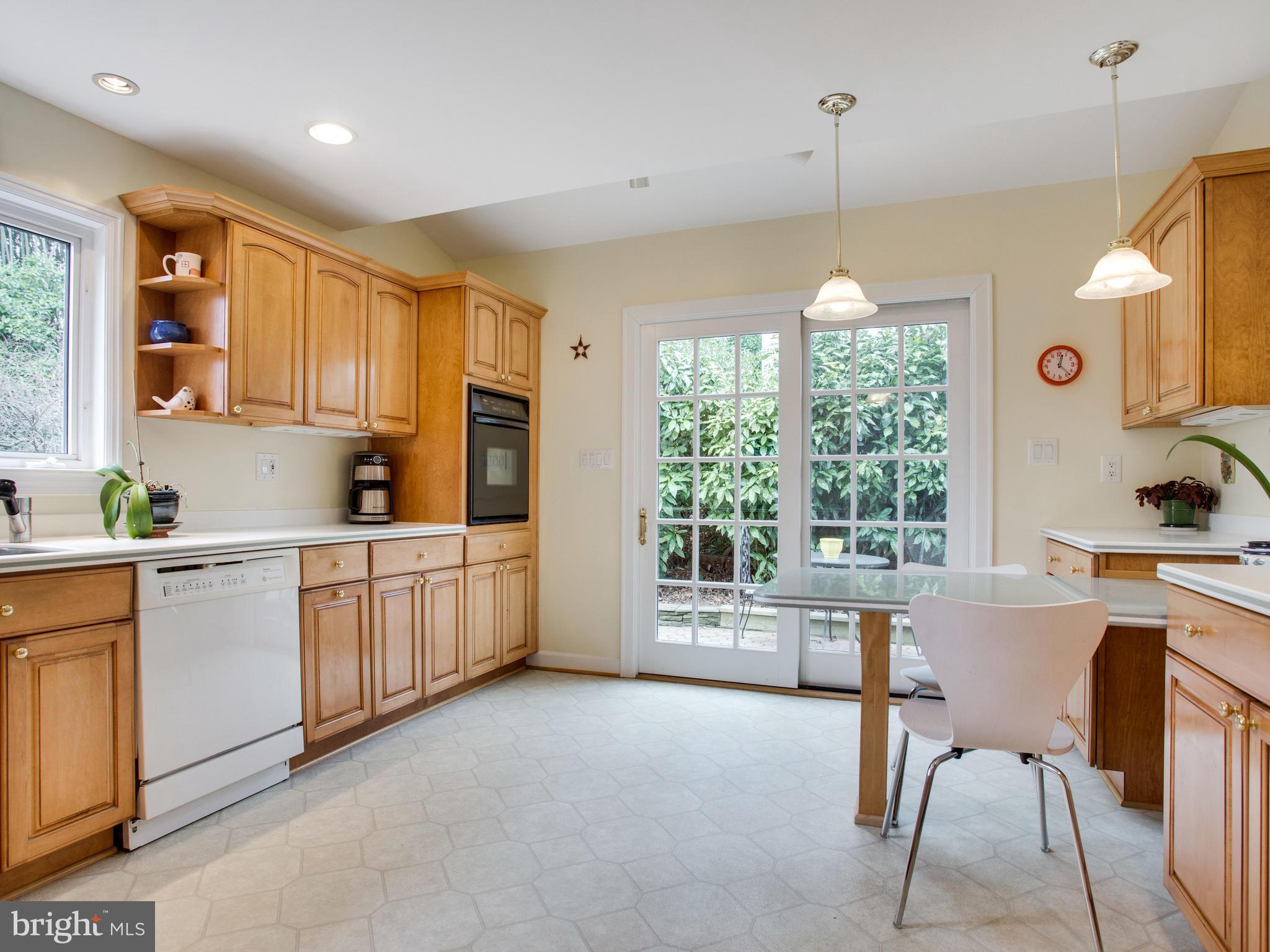 COLUMBIA PINES - Residential