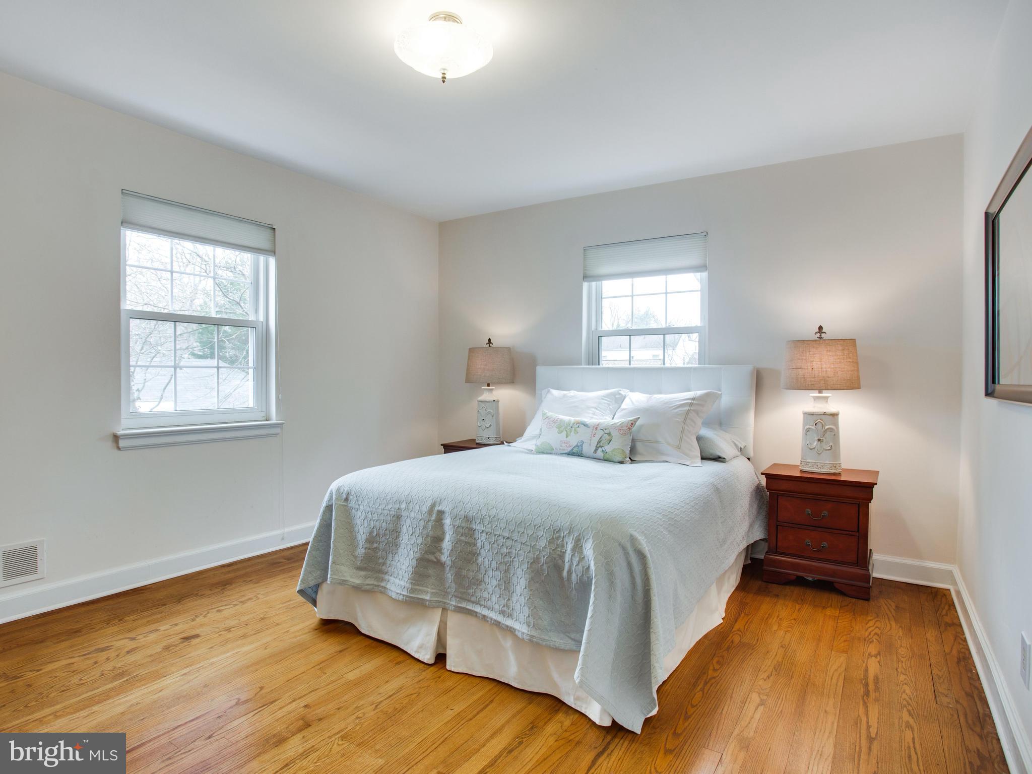 COLUMBIA PINES - Residential