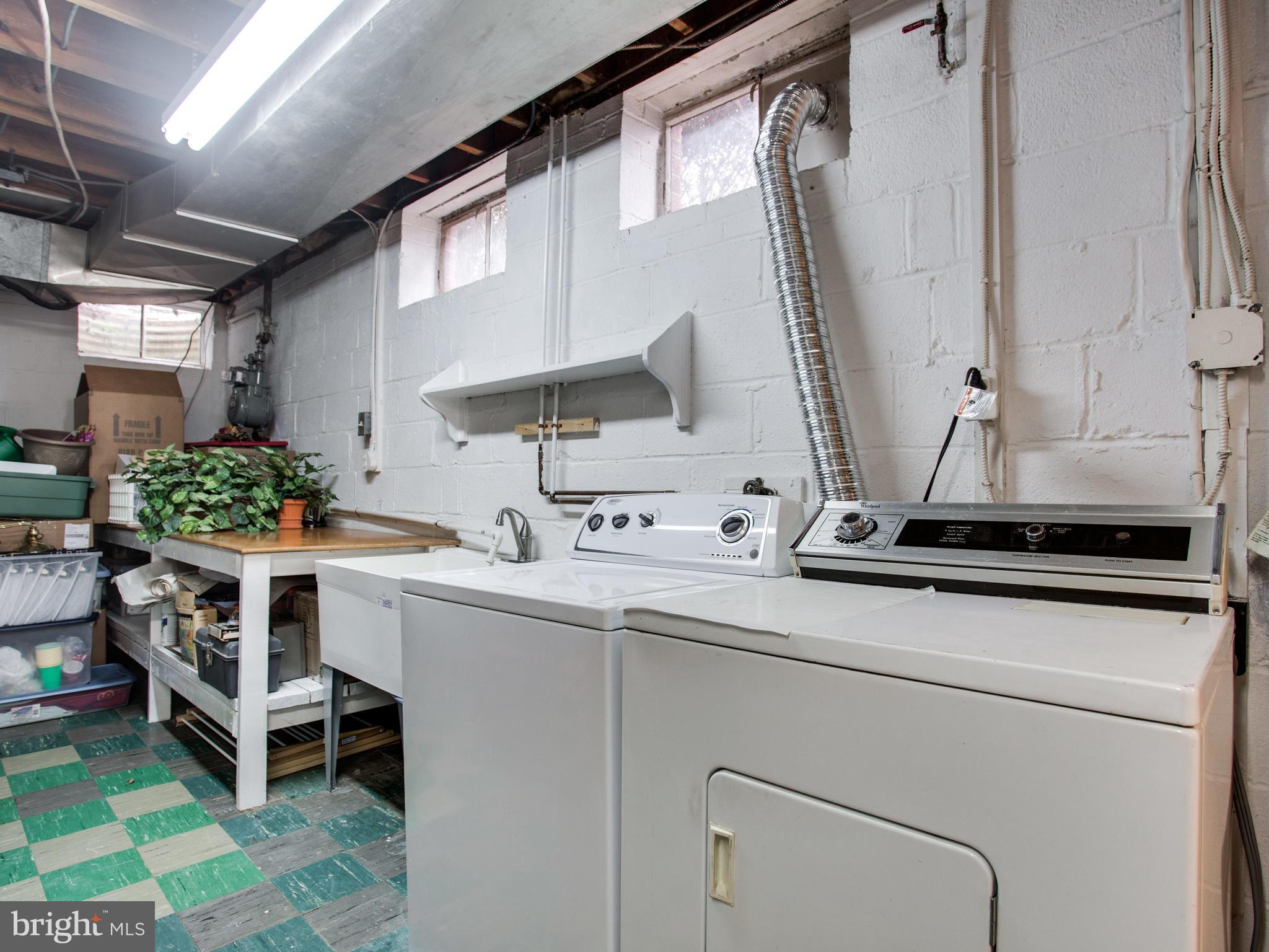 COLUMBIA PINES - Residential