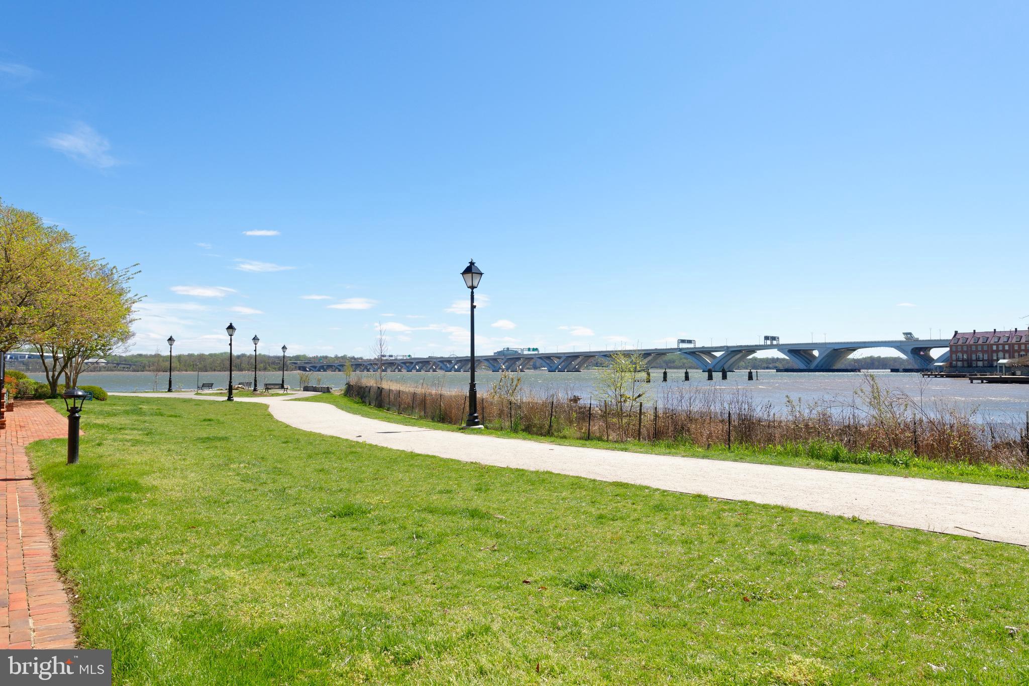 HARBORSIDE - Residential