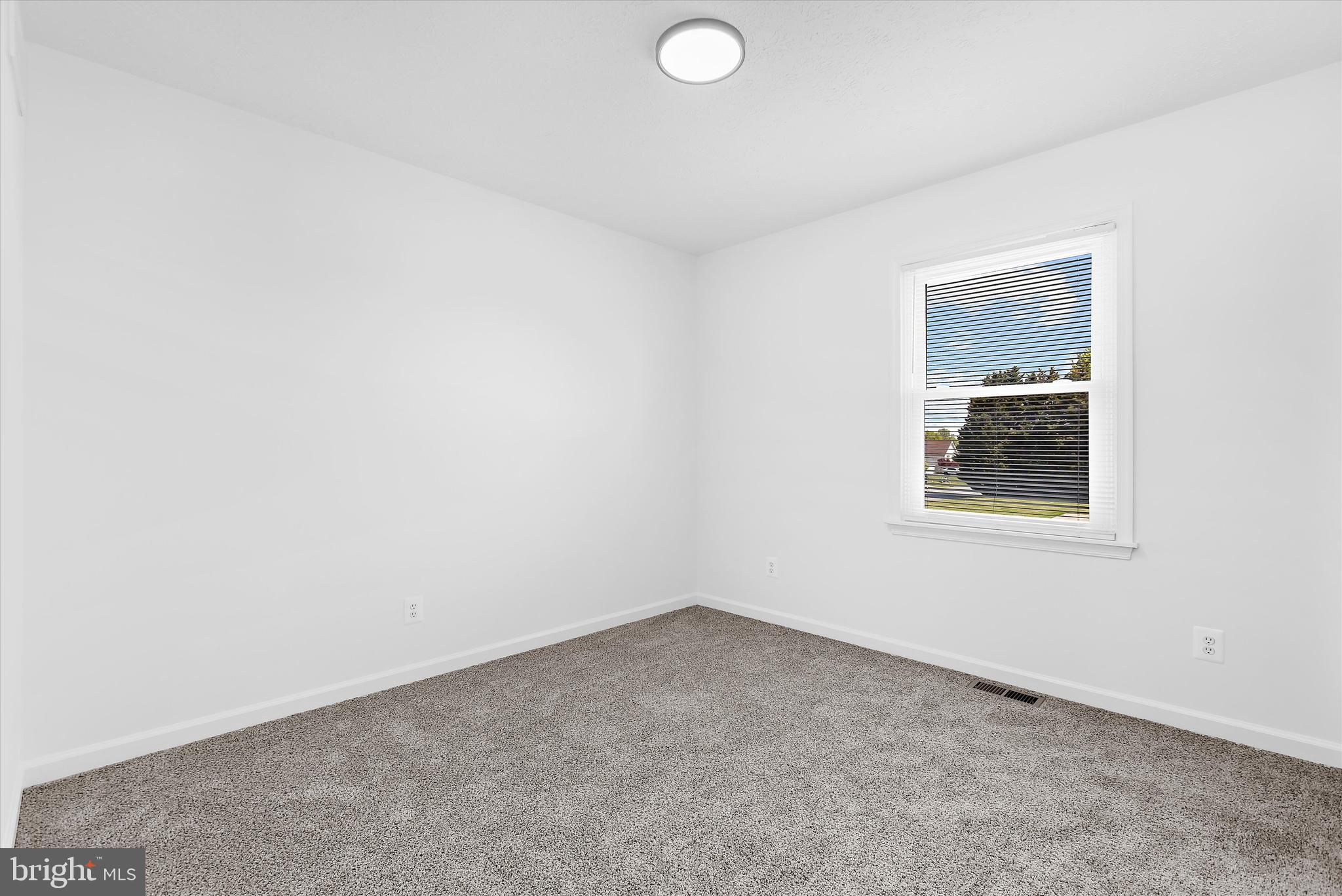 ROYAL EXCHANGE - Residential