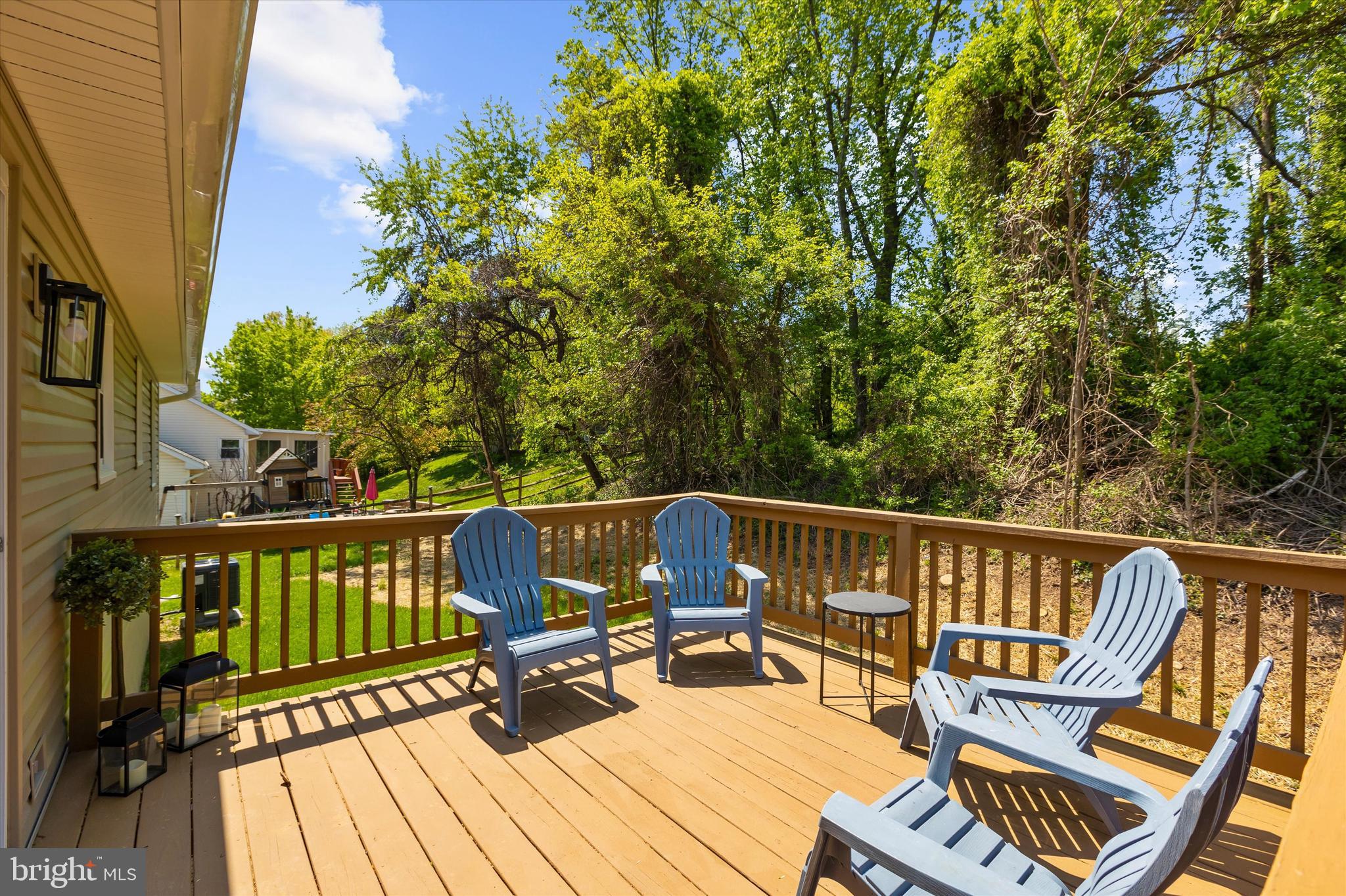 ROYAL EXCHANGE - Residential