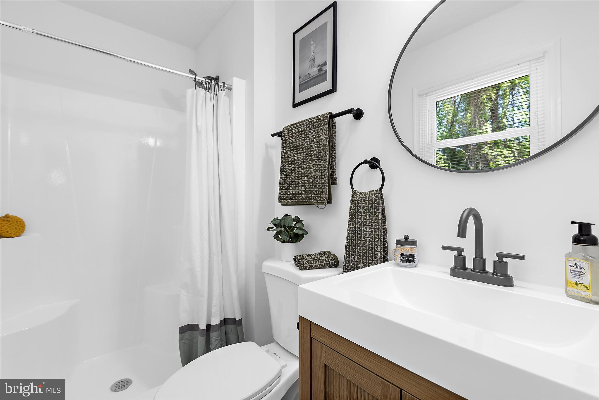 ROYAL EXCHANGE - Residential