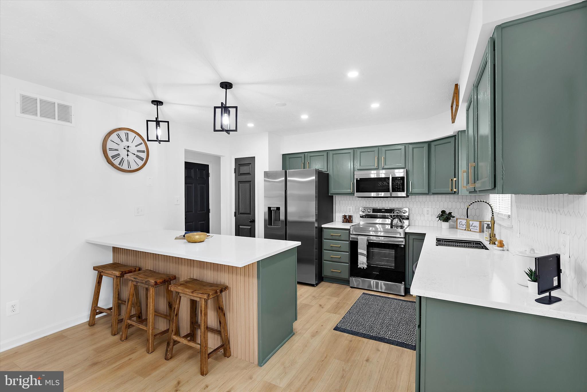 ROYAL EXCHANGE - Residential