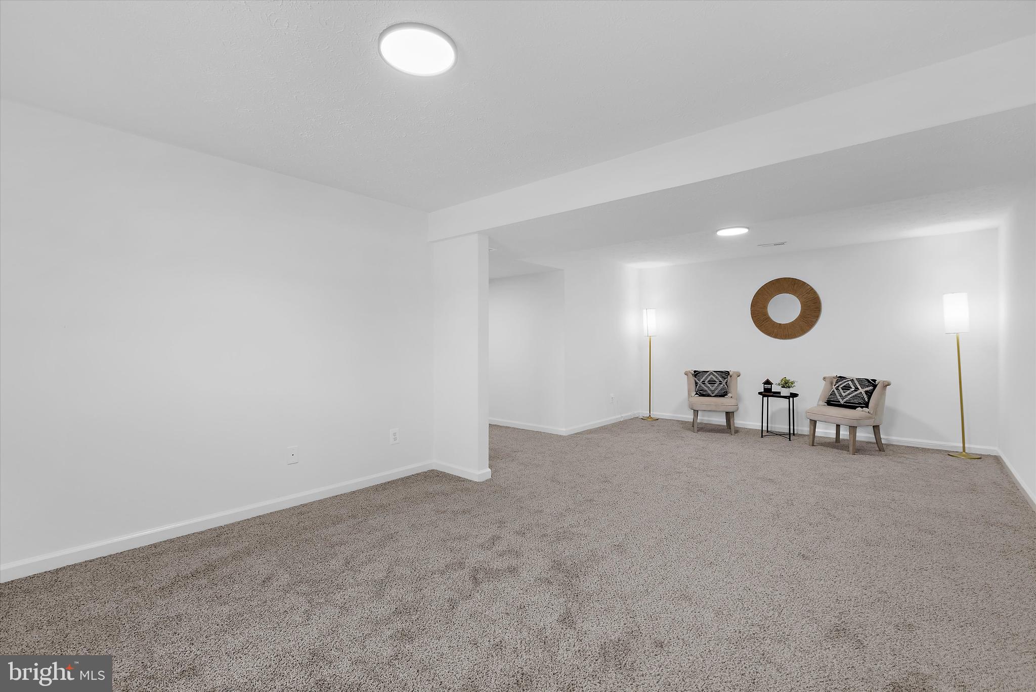 ROYAL EXCHANGE - Residential