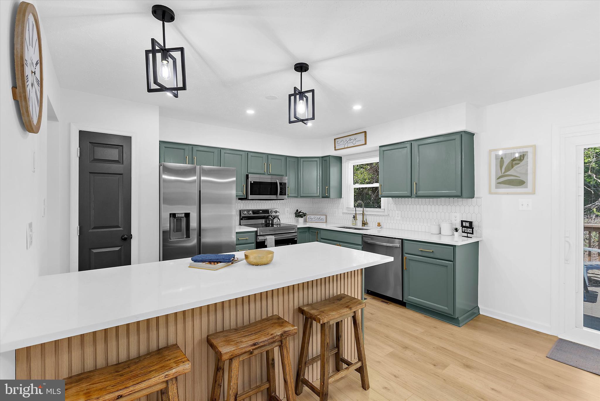 ROYAL EXCHANGE - Residential