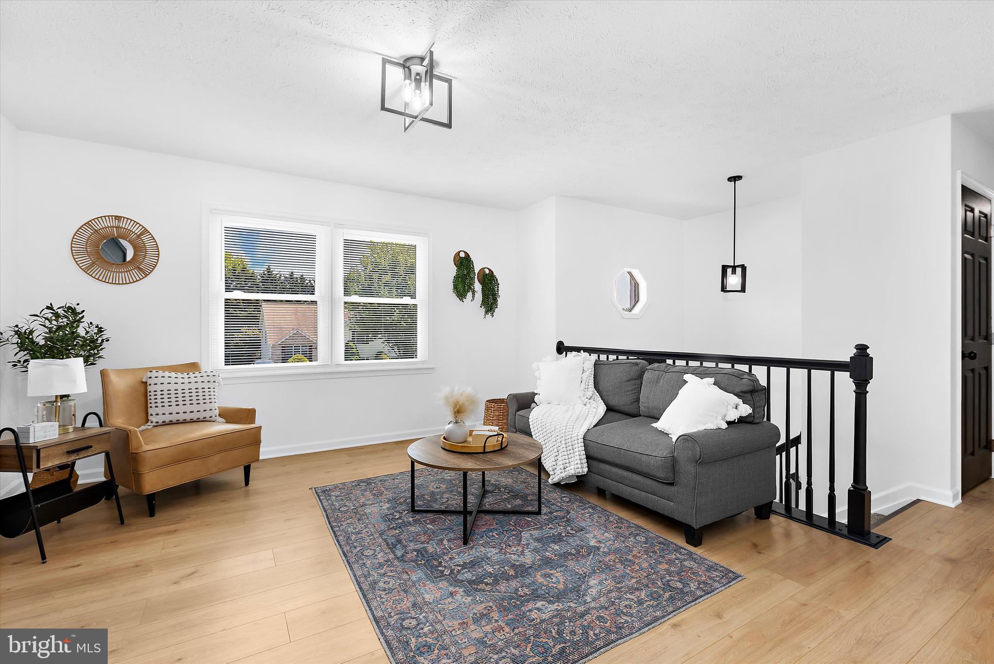 ROYAL EXCHANGE - Residential