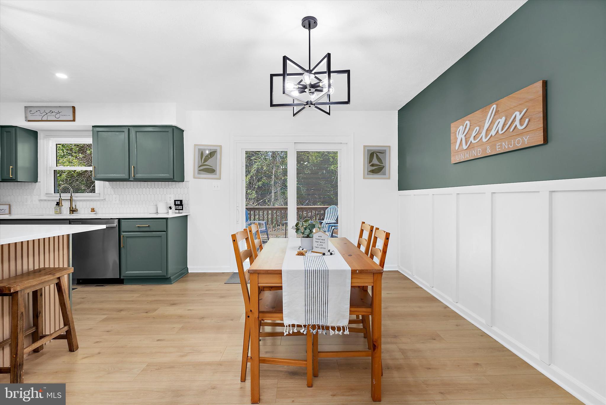 ROYAL EXCHANGE - Residential