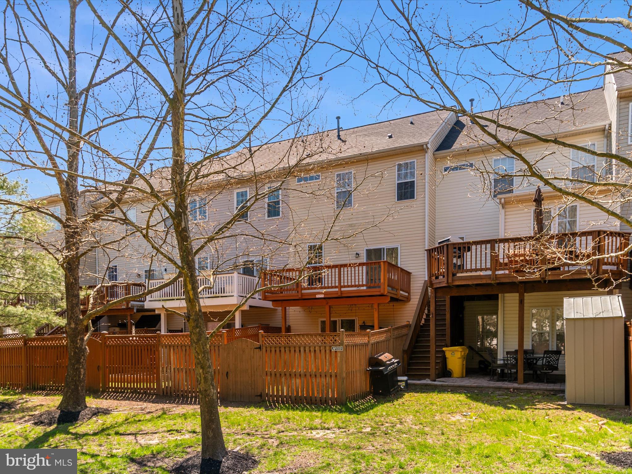 FARMINGTON VILLAGE - Residential