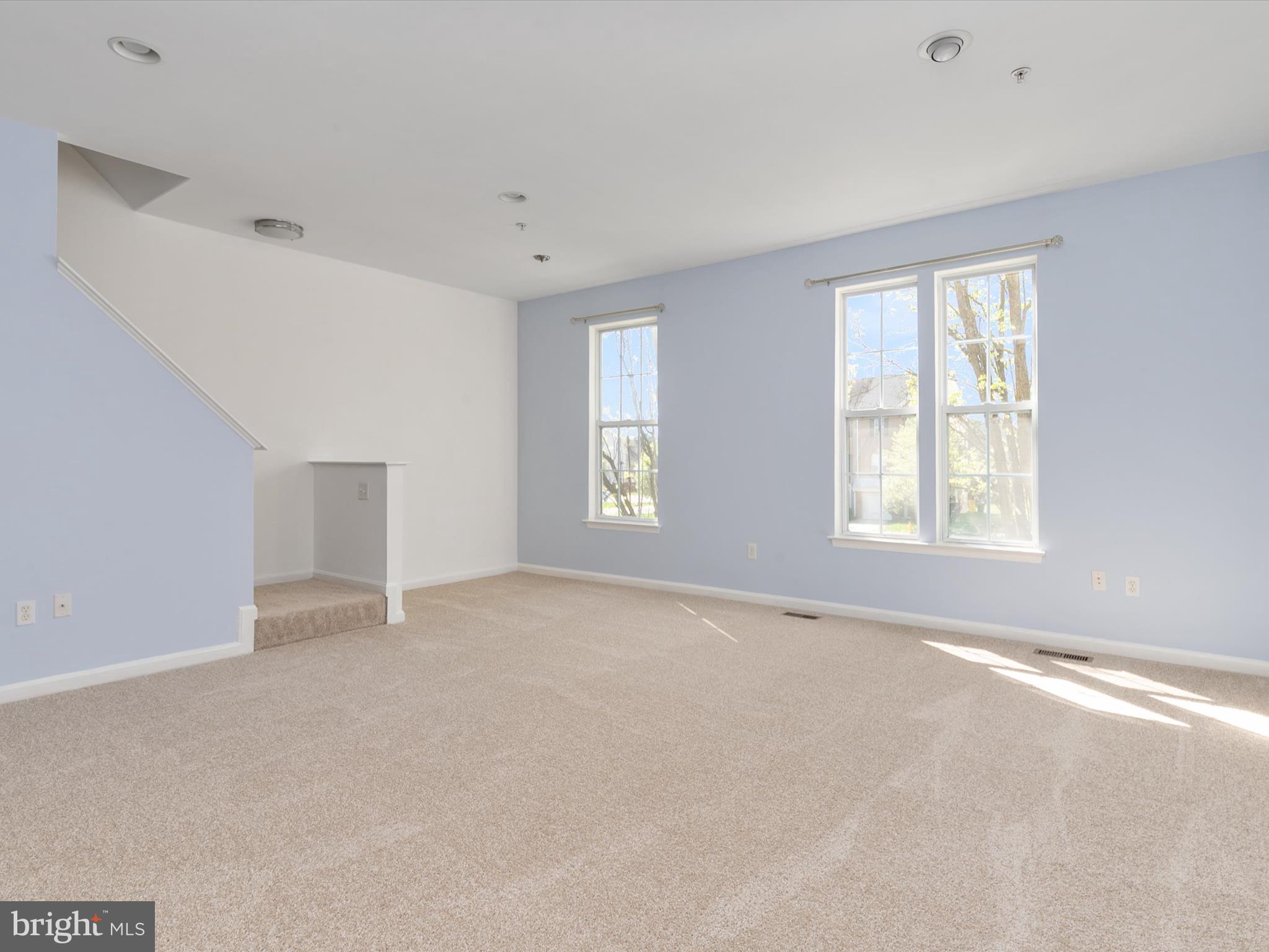 FARMINGTON VILLAGE - Residential