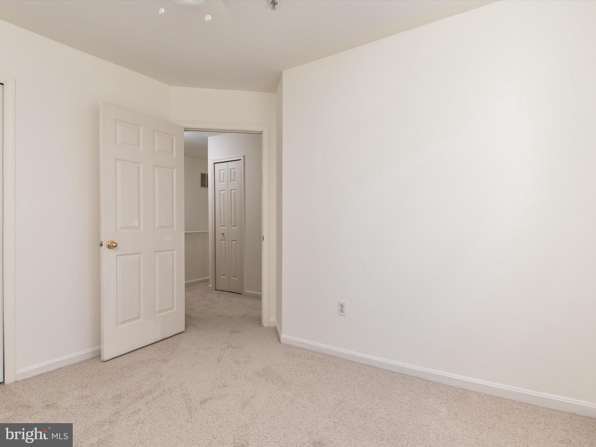 FARMINGTON VILLAGE - Residential