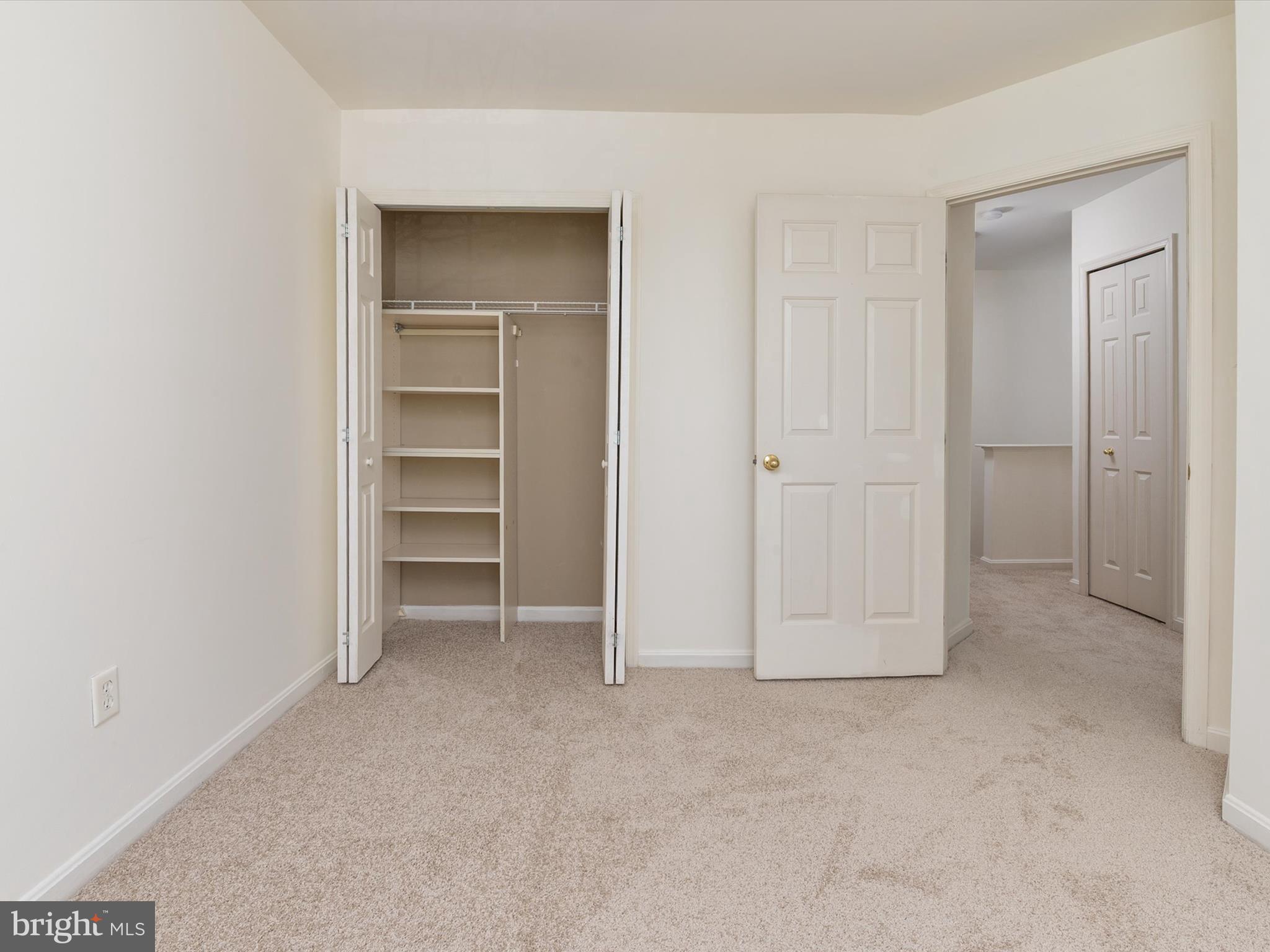 FARMINGTON VILLAGE - Residential