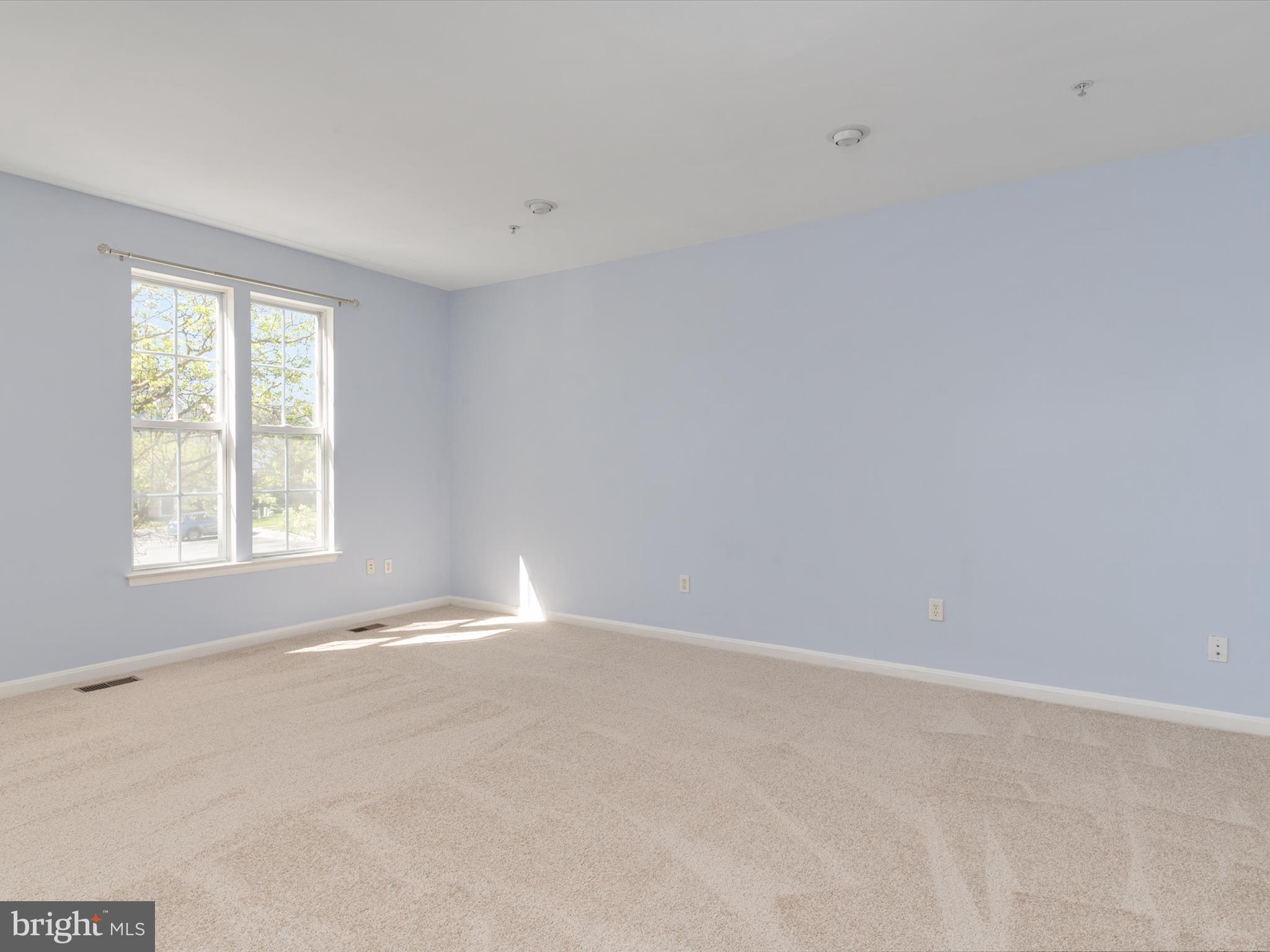 FARMINGTON VILLAGE - Residential