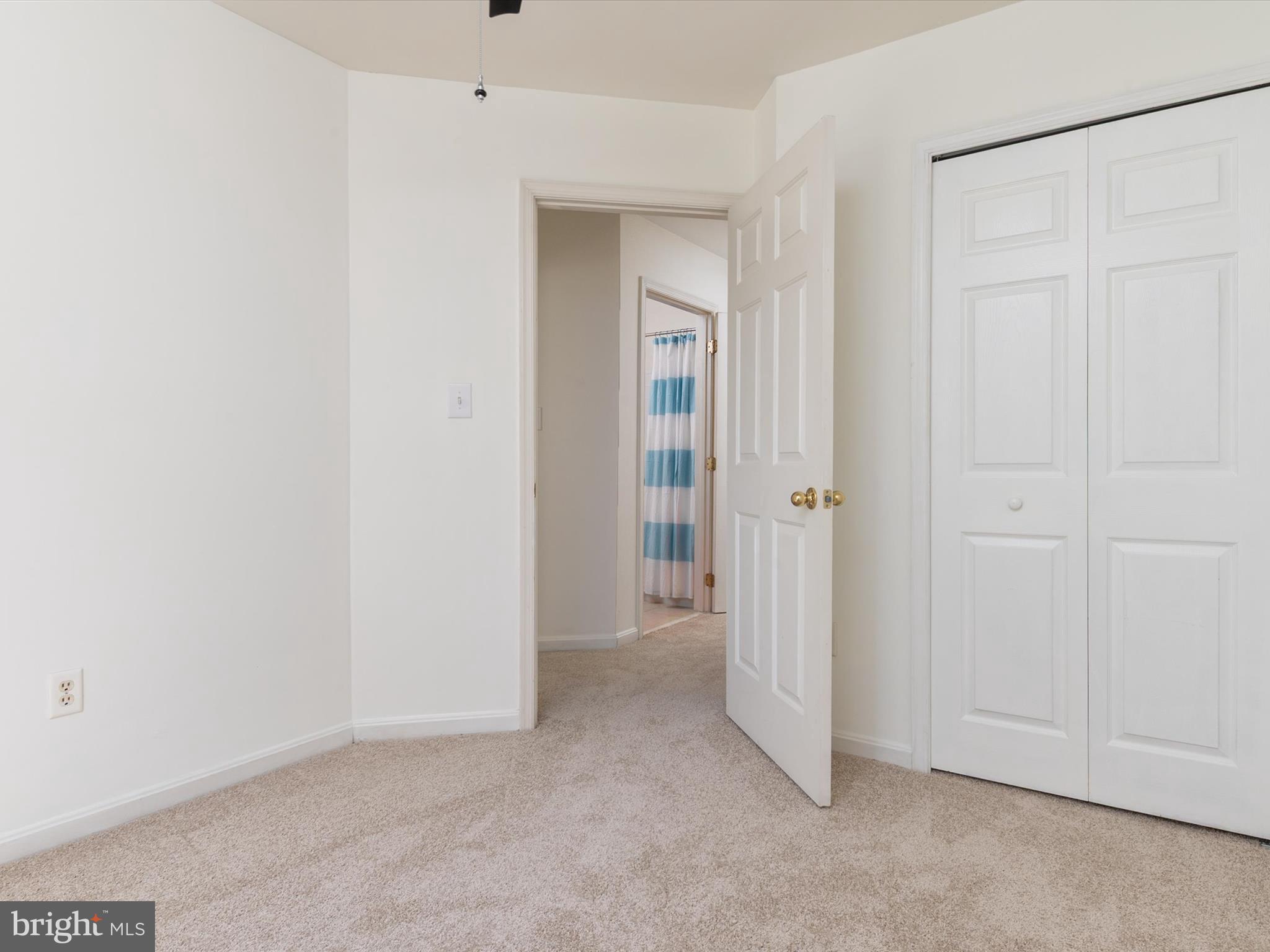 FARMINGTON VILLAGE - Residential