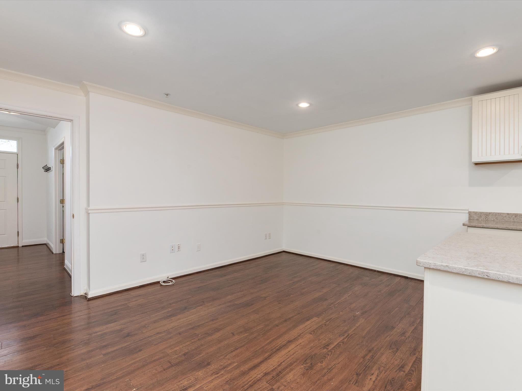 FARMINGTON VILLAGE - Residential