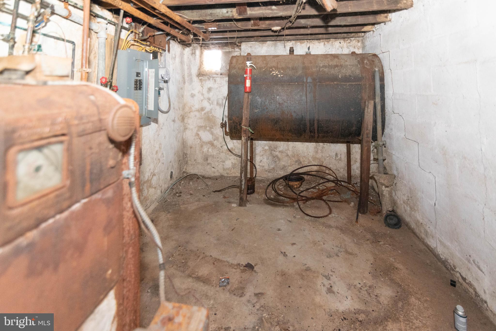 EDGEWOOD - Residential