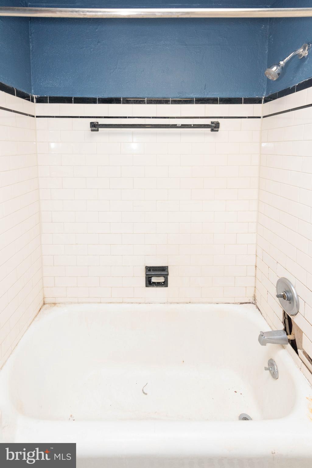 EDGEWOOD - Residential