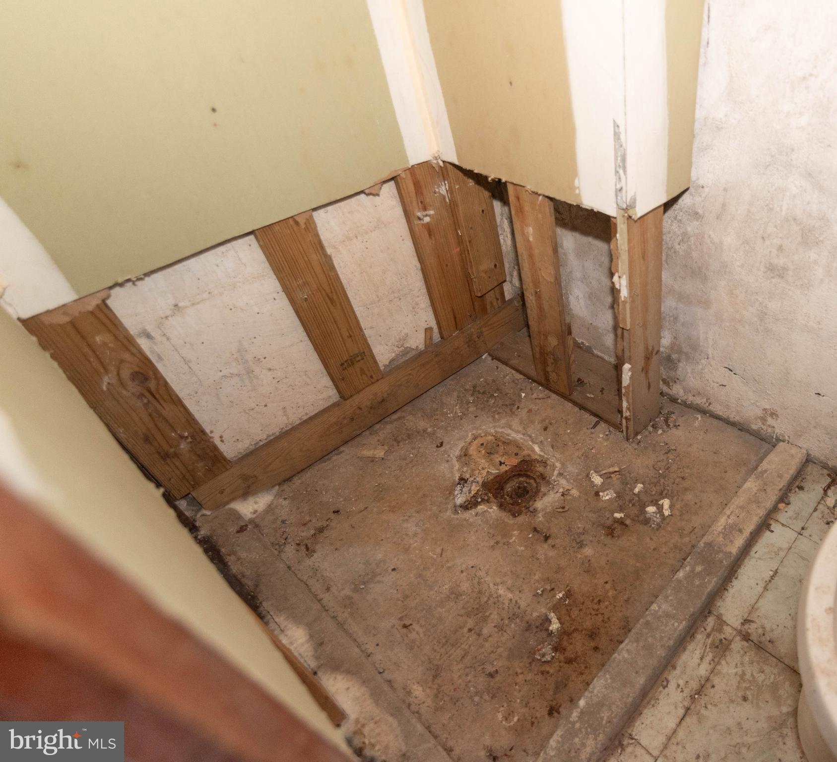 EDGEWOOD - Residential