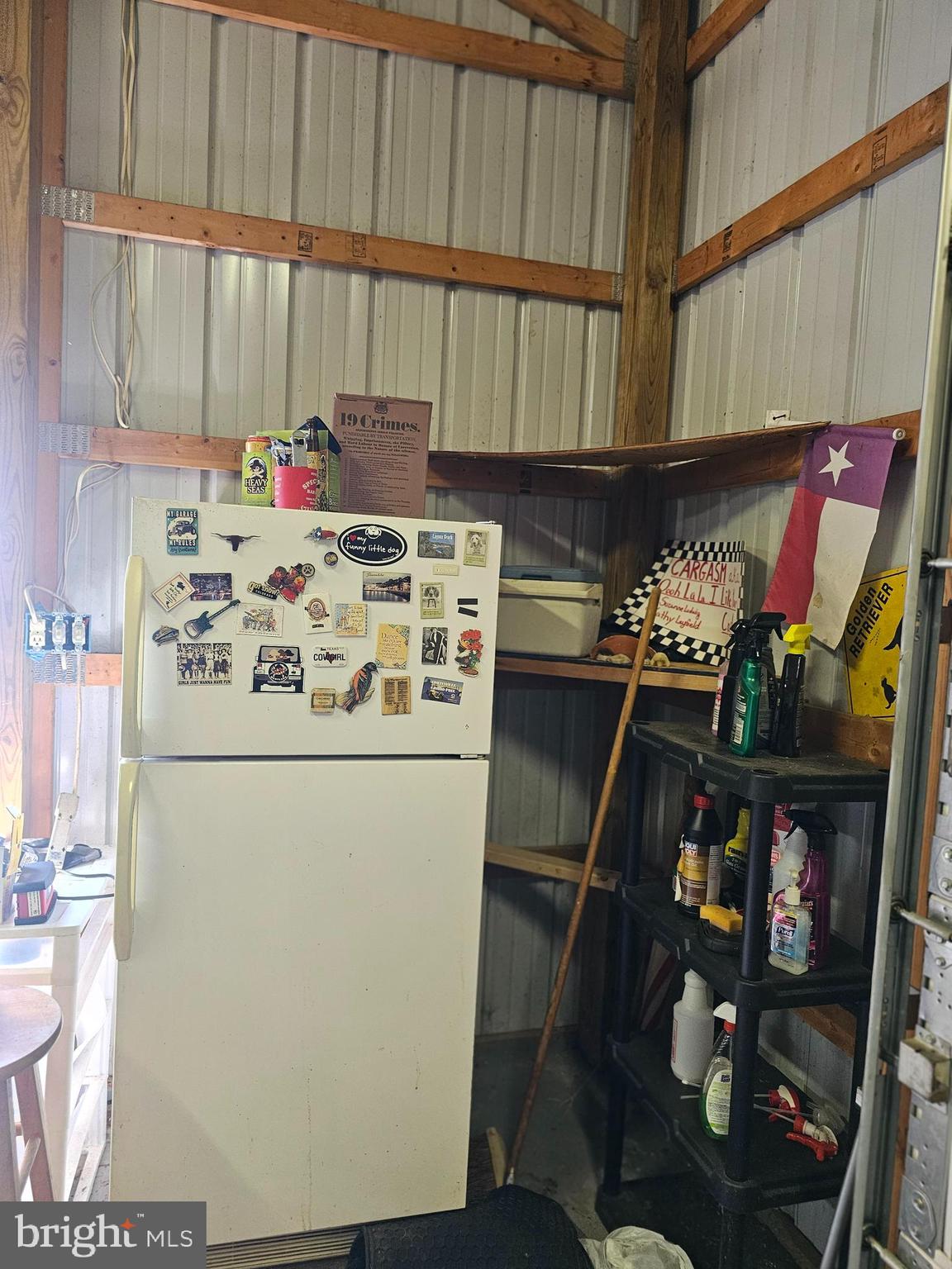 INDIAN ACRES - Residential