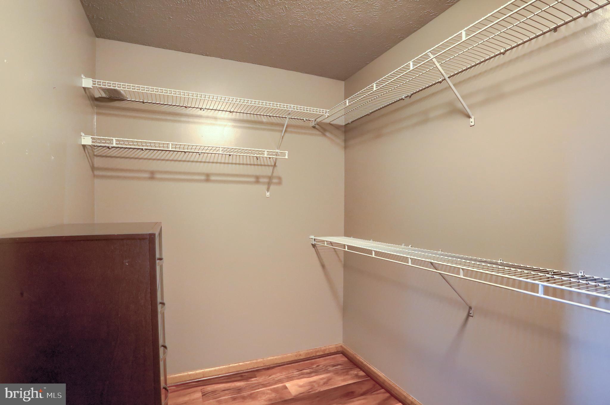 EAGLE ROCK - Residential