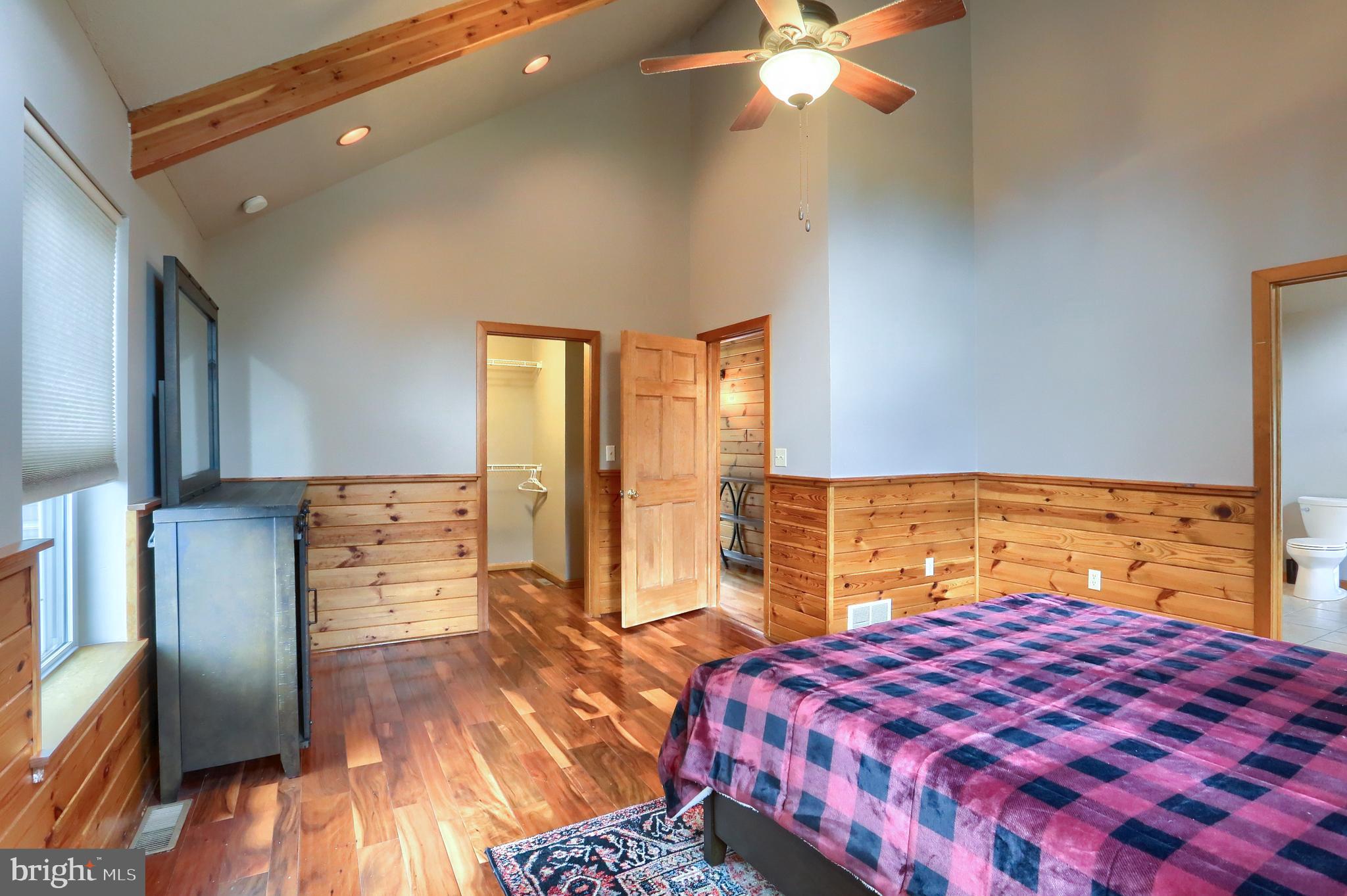 EAGLE ROCK - Residential