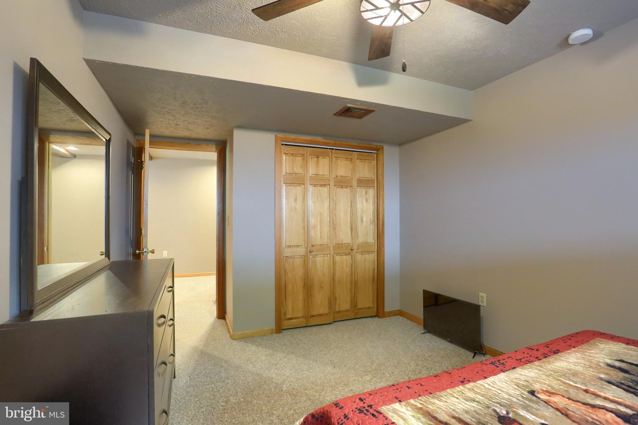 EAGLE ROCK - Residential