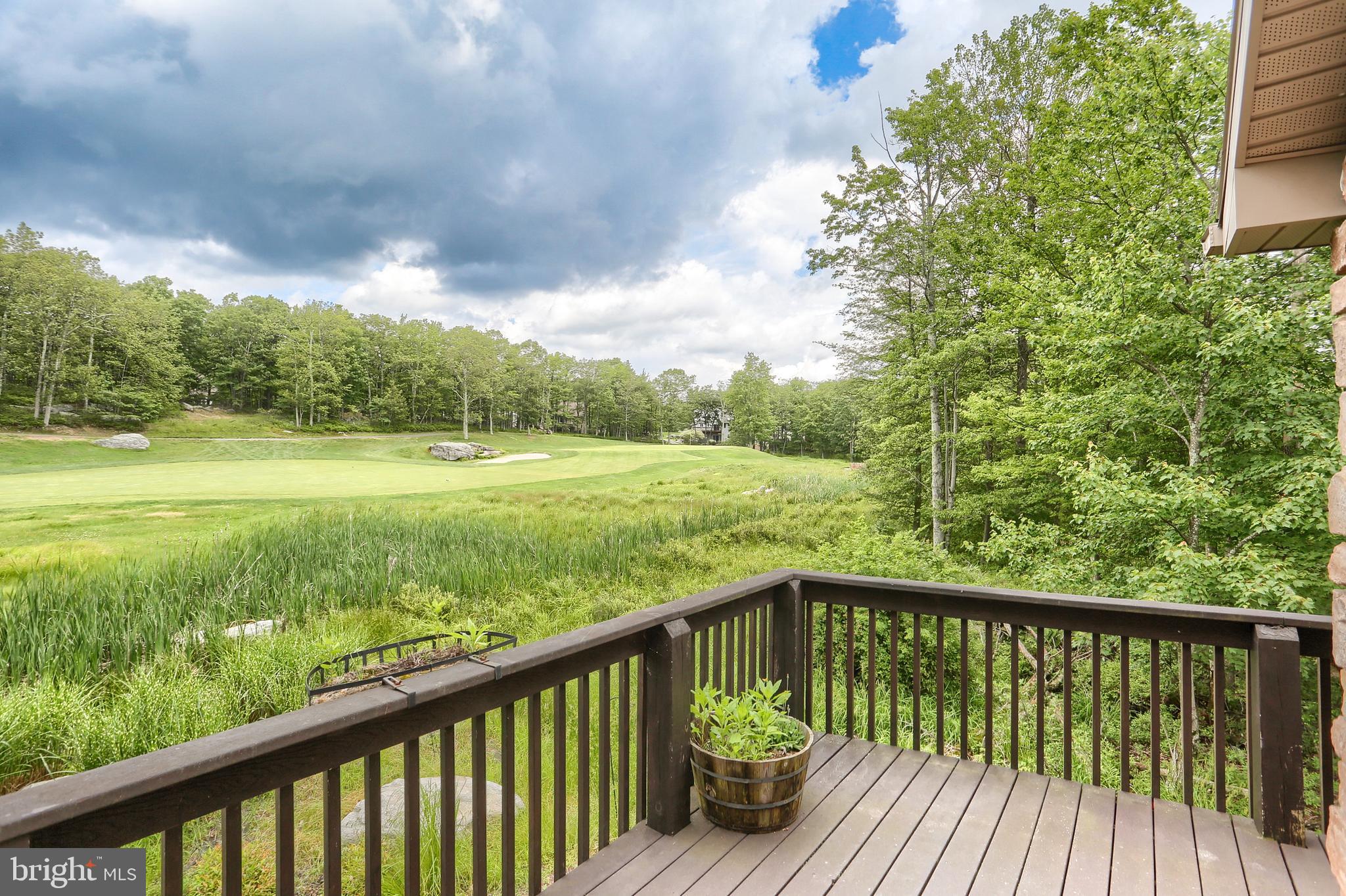 EAGLE ROCK - Residential