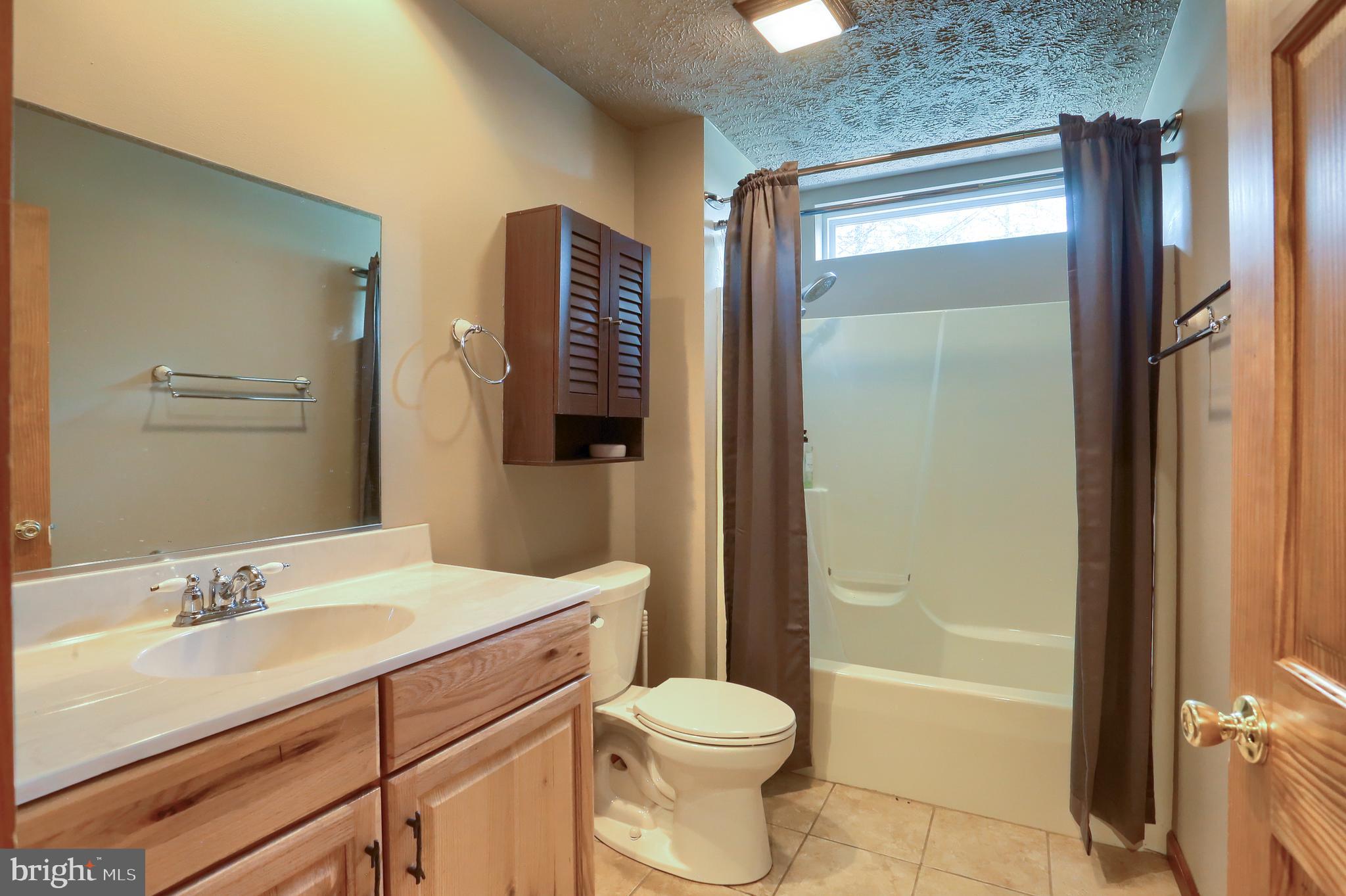 EAGLE ROCK - Residential