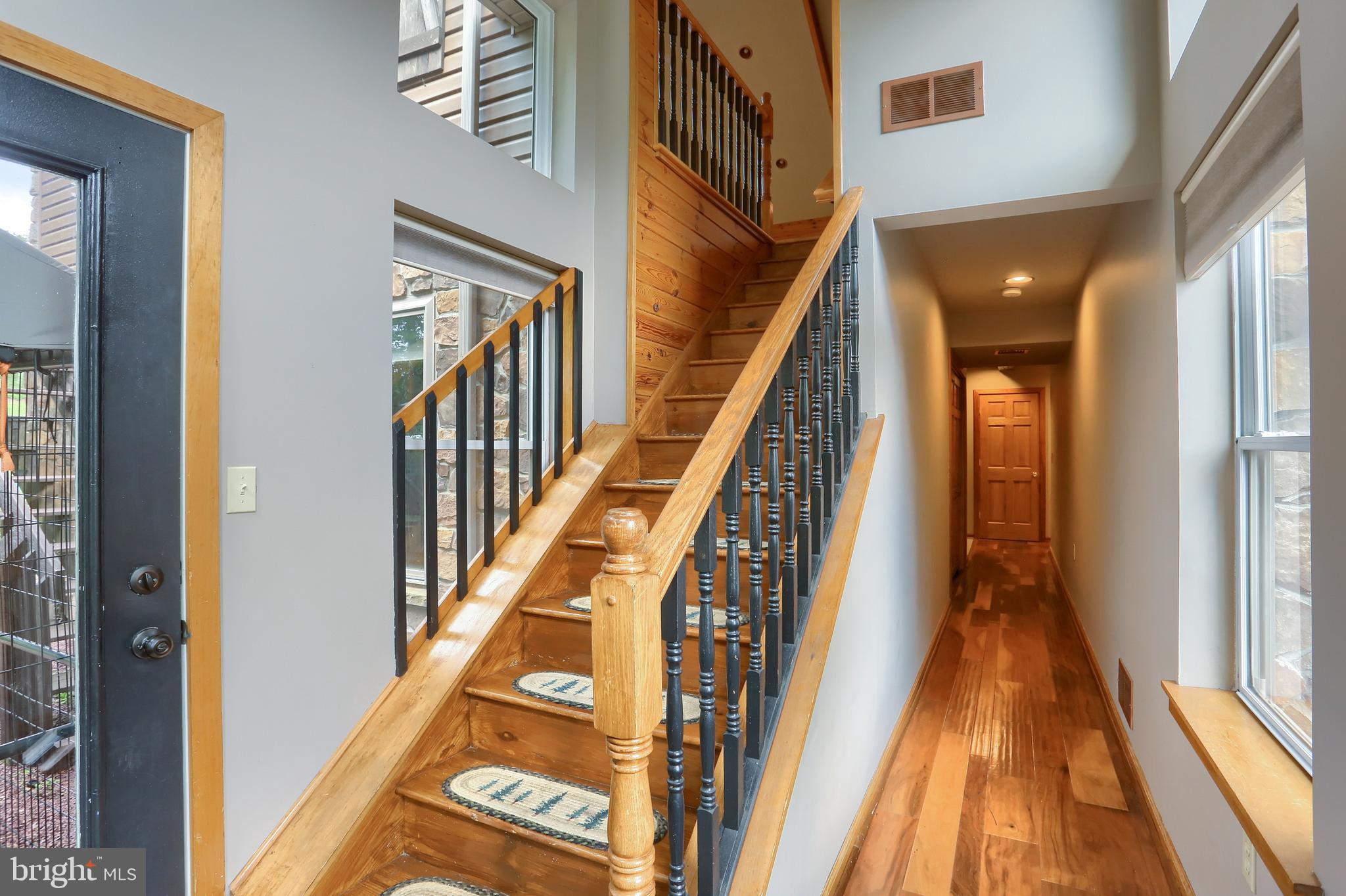 EAGLE ROCK - Residential