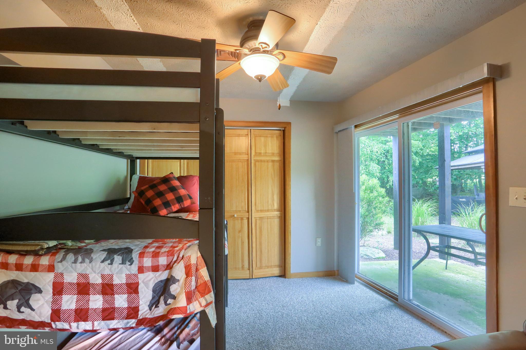 EAGLE ROCK - Residential