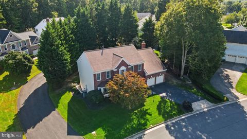 Photo of 4281 Wiltshire Place, DUMFRIES, VA 22025 (MLS # VAPW2117376)