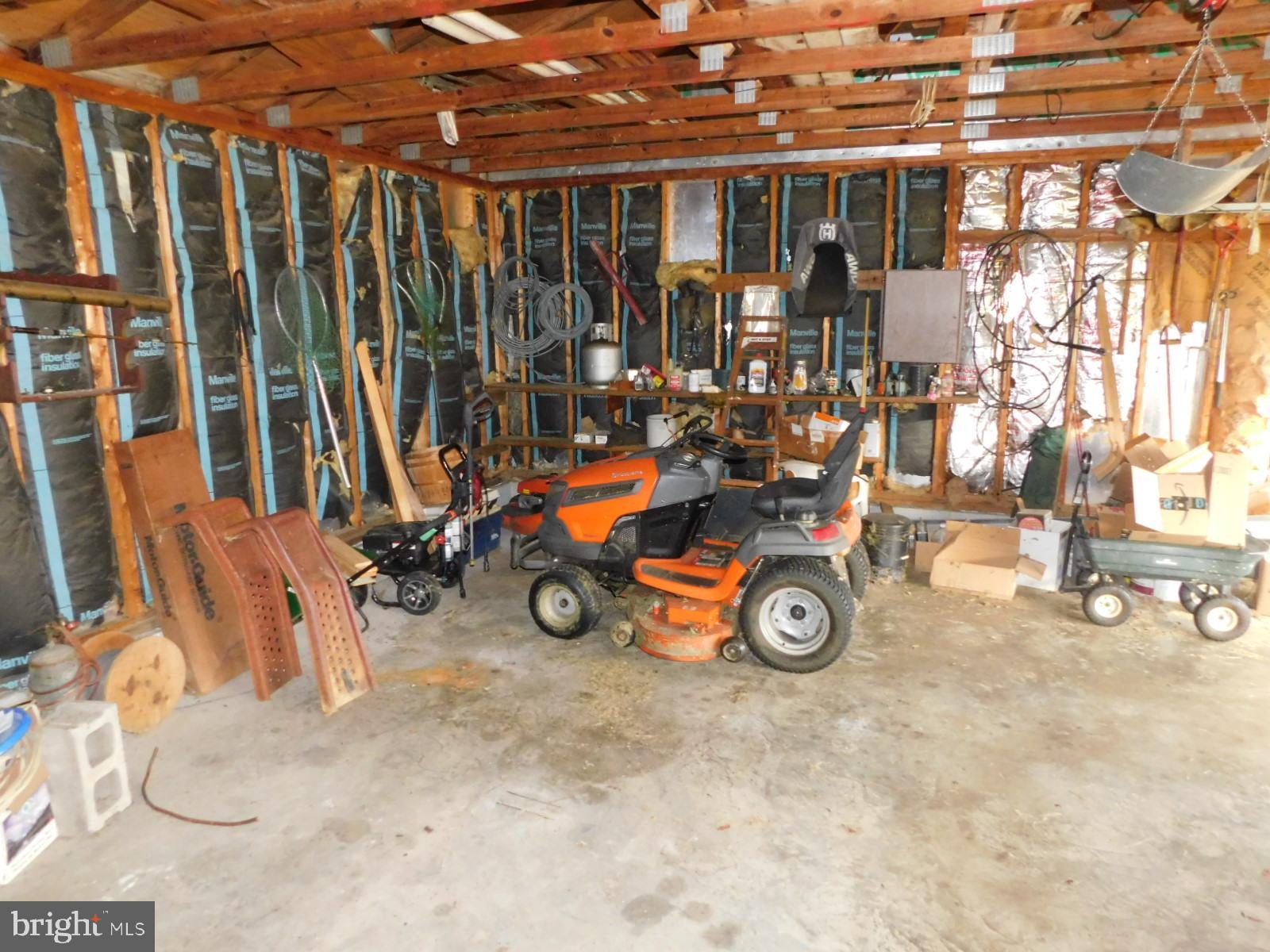 NO SUBDIVISION - Residential