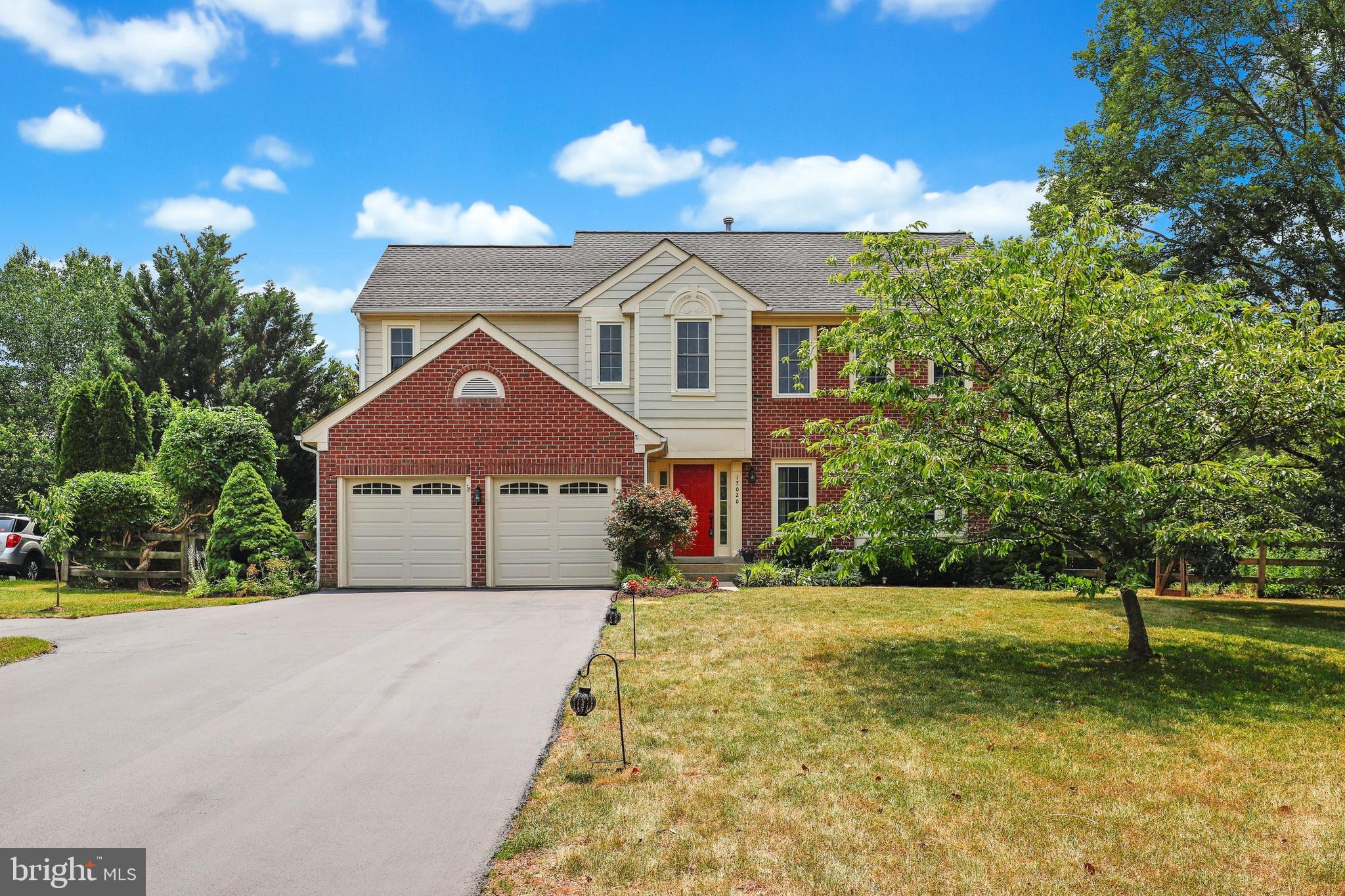 POOLESVILLE - Residential