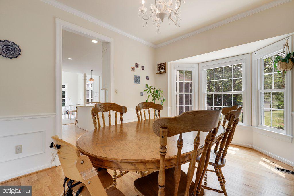 POOLESVILLE - Residential