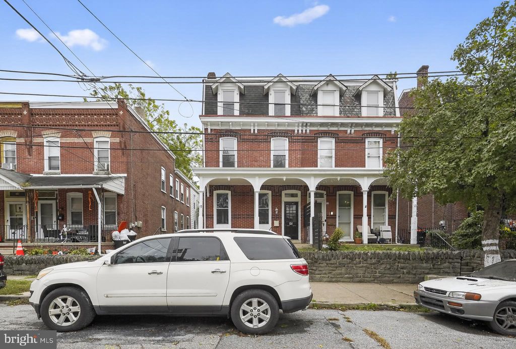 Photo of 15 E 18th Street, CHESTER, PA 19013 (MLS # PADE2102162)