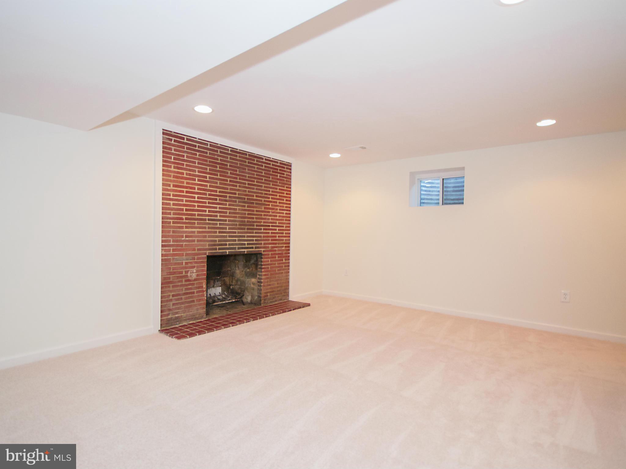 BRINKLEY MANOR - Residential