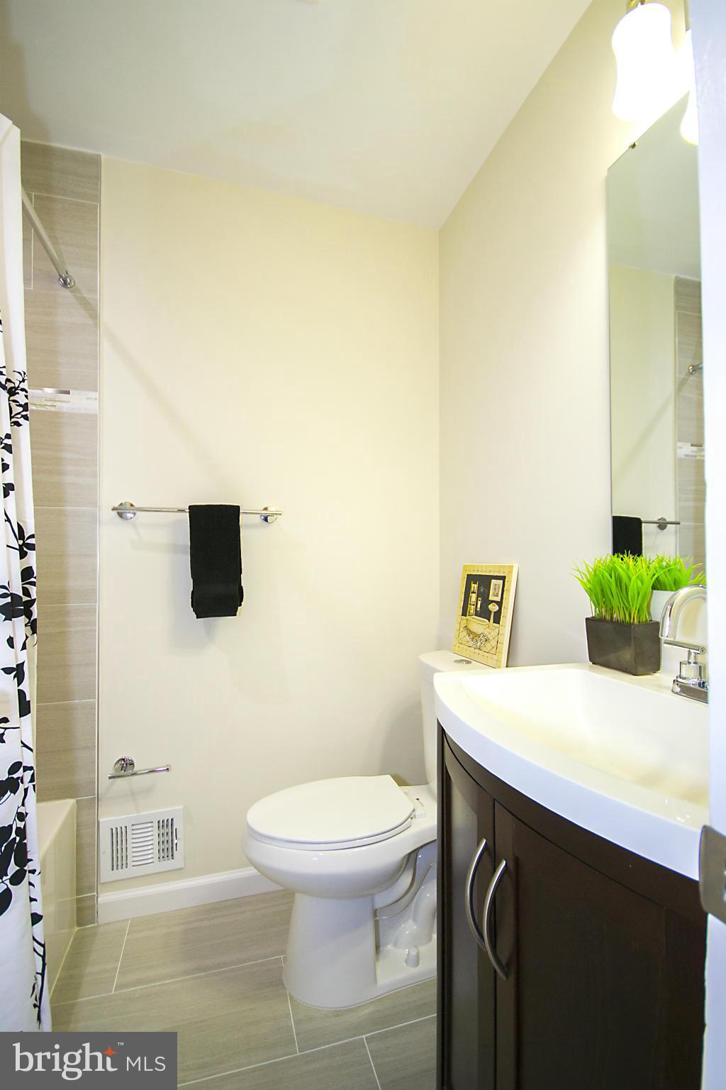 BRINKLEY MANOR - Residential