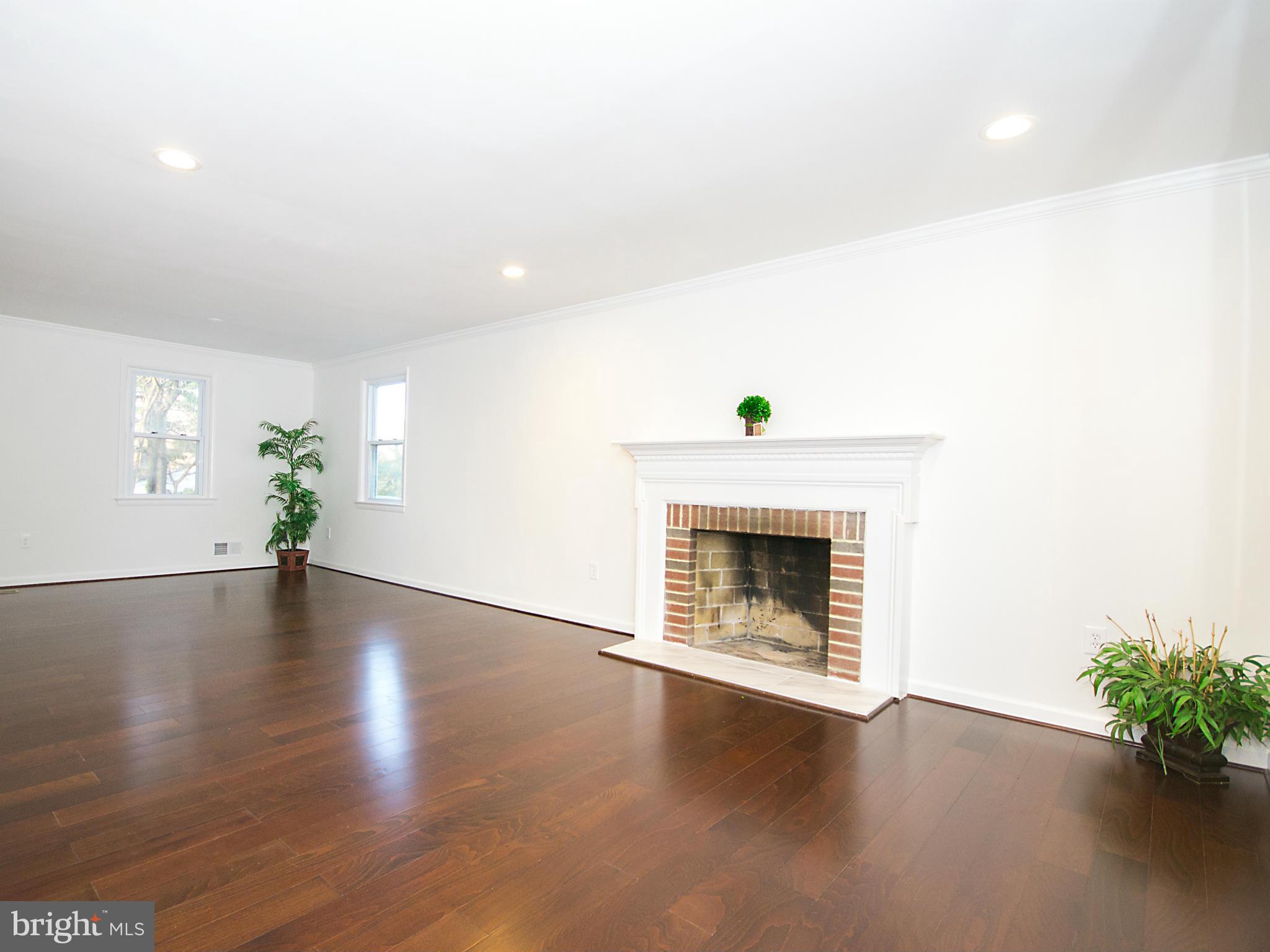 BRINKLEY MANOR - Residential