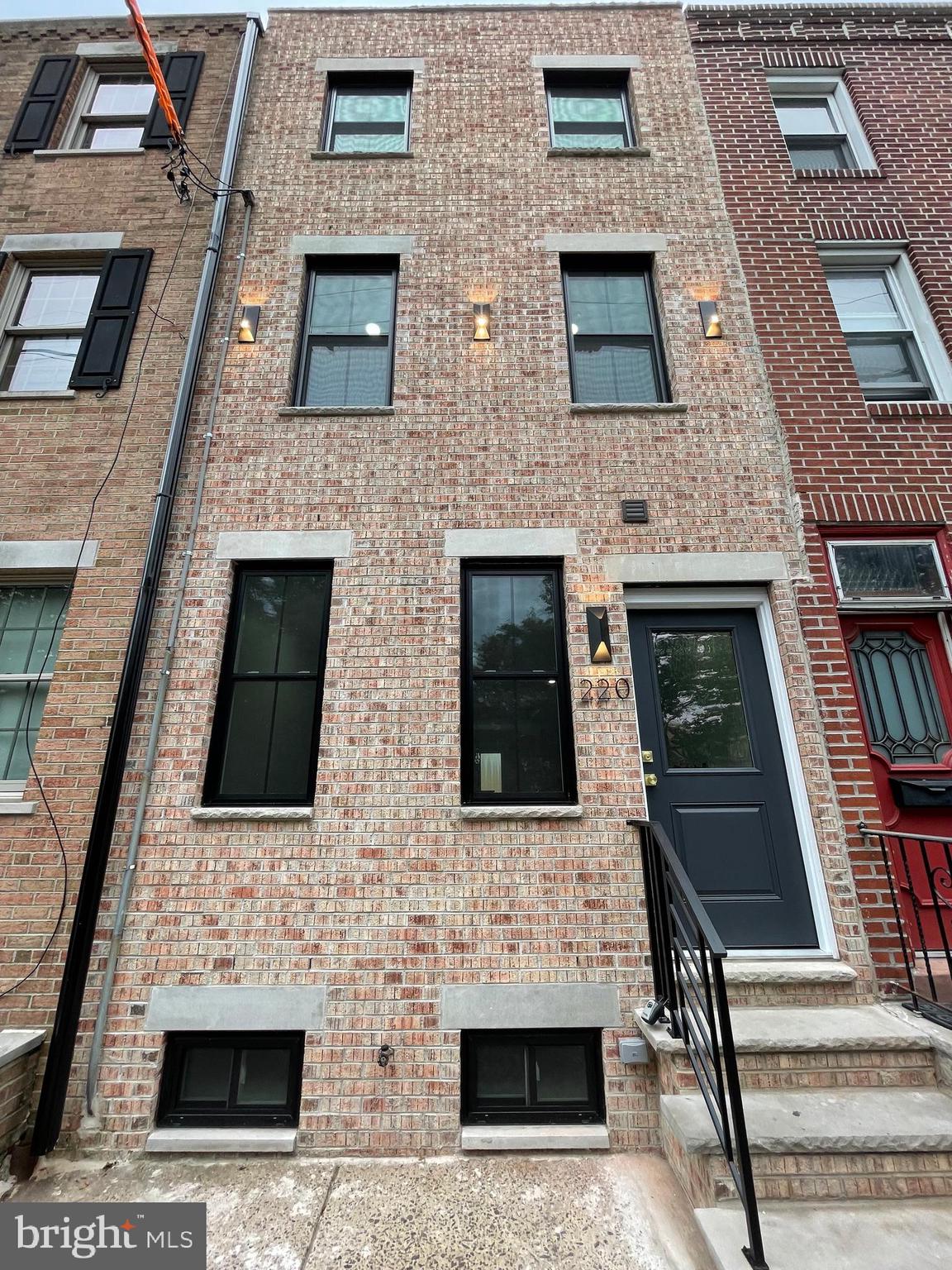 220 REED STREET
