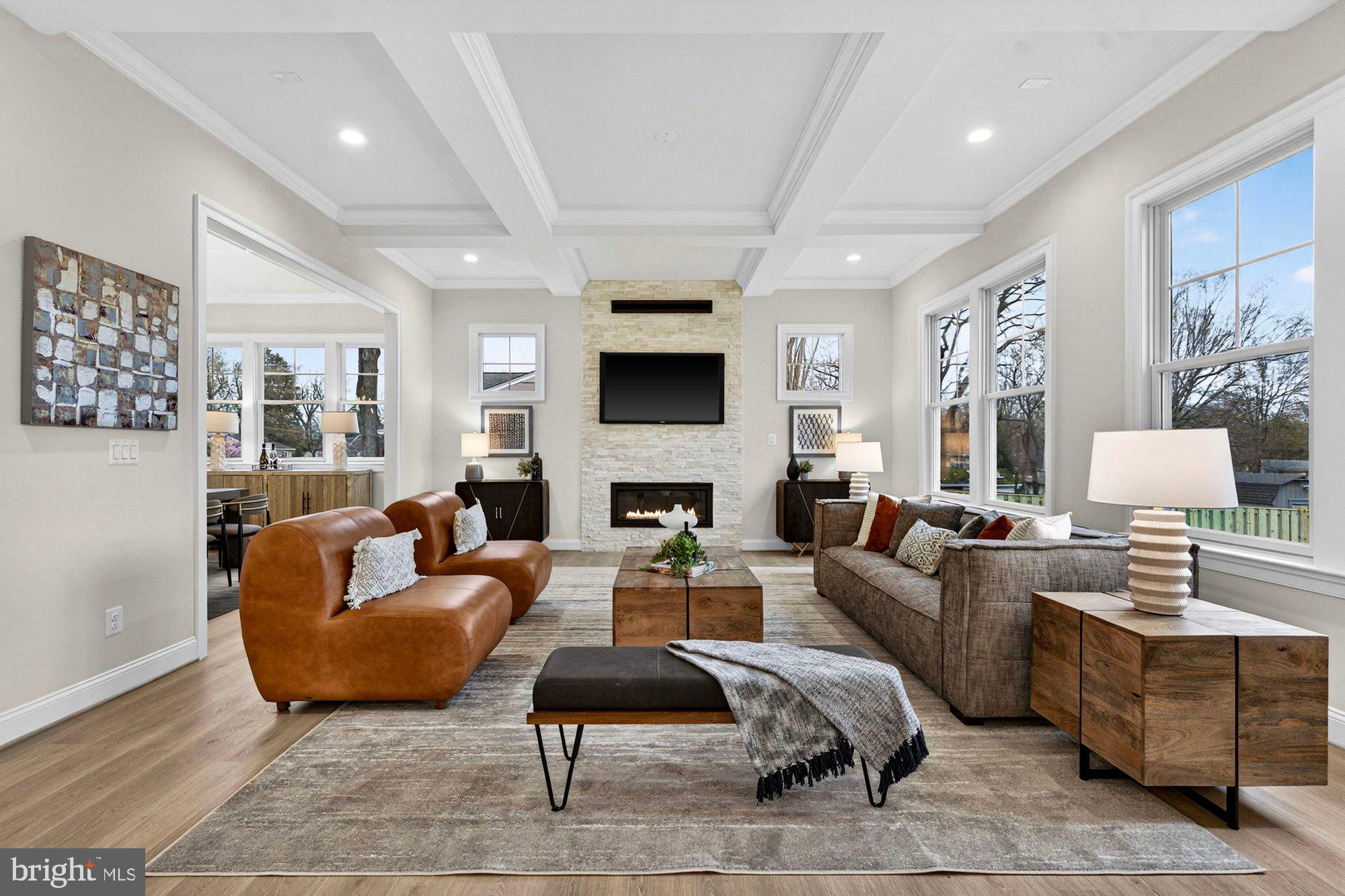 VIENNA WOODS - Residential