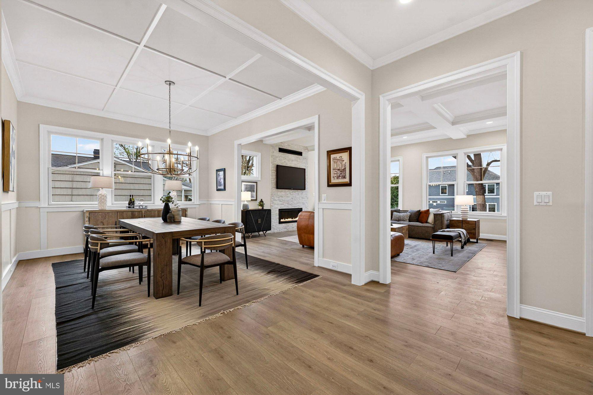 VIENNA WOODS - Residential